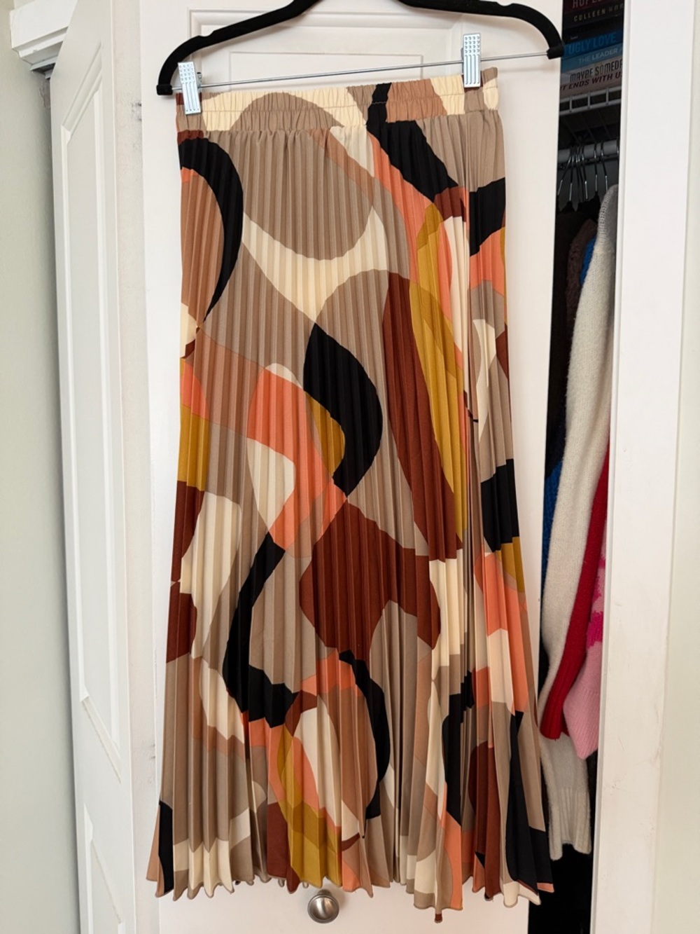 Abstract Pleated Midi Skirt in Beige Multi